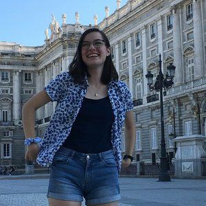 Meet your Posher, Lydia